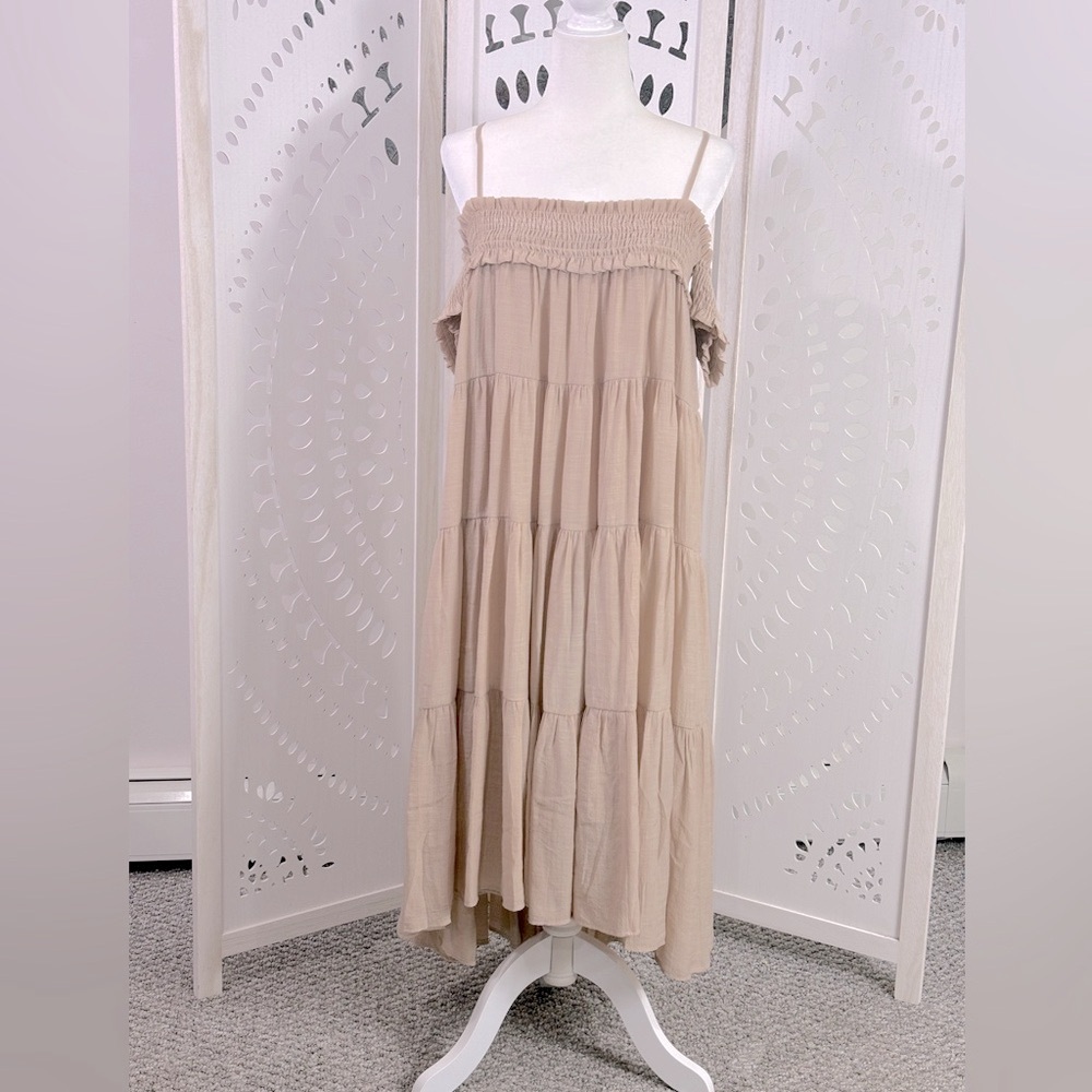 Anthropologie - Sarah Hann Smocked Off-The-Shoulder Tiered Dress - Picture 7 of 12